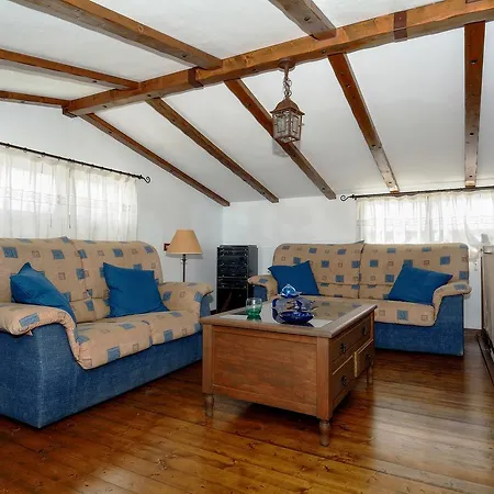 Villa Rivera *